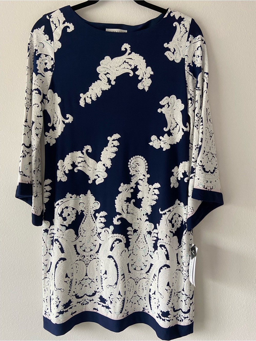 Sandra Darren Navy Blue & White Paisley Shift Dress Size 6